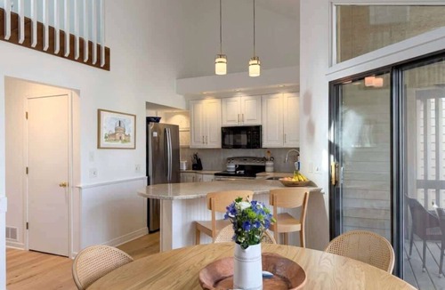 Fontana Condo | Pools & Beach! Briarwood Serenity at Abbey Springs
