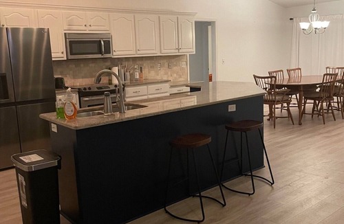 Gulf Breeze House | Poolside Beach Getaway w/separate Guest House close to Pensacola Beach