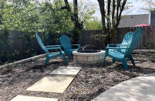 Brushy Creek House | Poolside Oasis, Peaceful Retreat -20 min to Austin