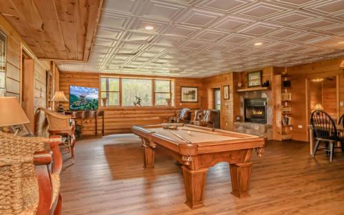 Gatlinburg Villa | Pop A Bear