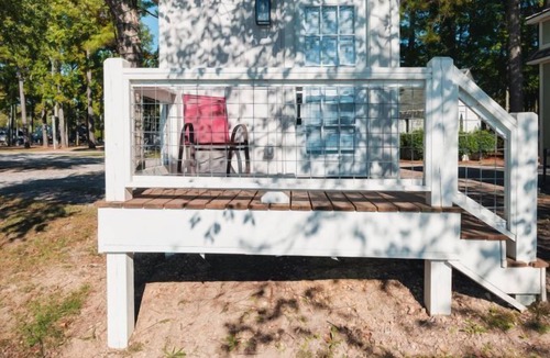 Gadsden Cottage | Portofino at River Rocks Landing
