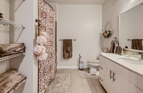 Downtown Baltimore Apartment | Posh Penthouse Inner Harbor::Family:Sports