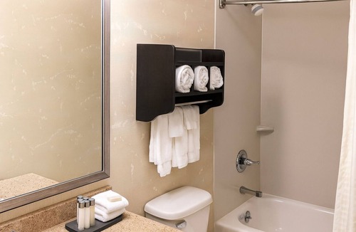 Koreatown Hotel | Prime Location! 4 Family-friendly Units, Pets Allowed, Near Bryant Park