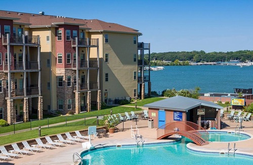 Spirit Lake House | PRIME LOCATION AT BRIDGES BAY RESORT