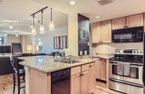 LoDo Condo | Prime location Downtown Denver Cozy 2-bedroom condo in peaceful Denver