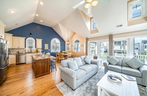 North End House | Prime Location in Heart of Ocean City w/Private Roof Deck!