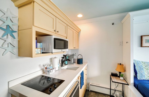 North End Apartment | Prime Walkable Location! 2-unit Ocean City Getaway