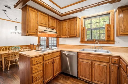 Kedron Cabin | Privacy and peace at the cozy Cabin. nFamily friendly and pet friendly