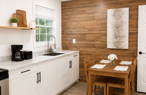 Vance House | Private 1BR GuestHouse Near Charlotte Pet Friendly