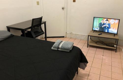 Union City Apartment | Private 2-bedroom apartment, New York City Manhattan only 15 mins away, MetLife Stadium Major international sporting event 10 minutes away