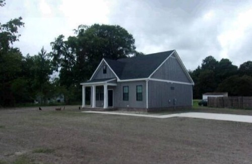 Elizabeth City House | Private 2Bed/2Bath Home with Modern Comfort and Rural Charm 5 min from Downtown