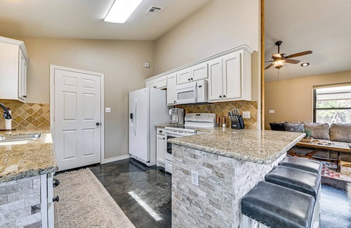 Gordonville Cabin | Private 60-Acre Retreat Near Lake Murray & Texoma