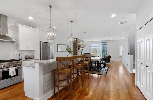 Fontana-on-Geneva Lake House | Private Balconies, Walk to Beach/Lake, Sleeps 10