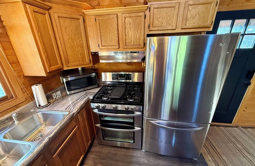 Coal Valley Cabin | Private Cabin Retreat with Hot Tub, Fire Pit & Gas Log Fireplace