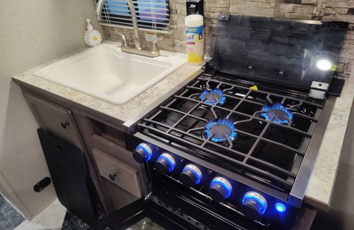 Omaha House | Private Camper/RV w/Full Hookups in Omaha, NE
