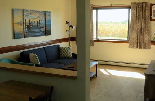 Lamberton Apartment | Private Furnished Apartment long & short stay