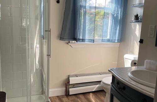 West Creek Bed & Breakfast | Private Room close to LBI Long Beach Island West Creek Tuckerton Wedding Venues