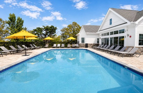 Union City Bed & Breakfast | Private Room Near MetLife Stadium & NYC + Parking + FIFA World Cup