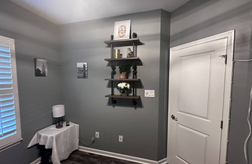 Morgan House | Private Room - Wwalkable to the Beach