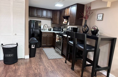 Sugarland Run Apartment | Private suite Near Dulles w/Kitchen & Patio