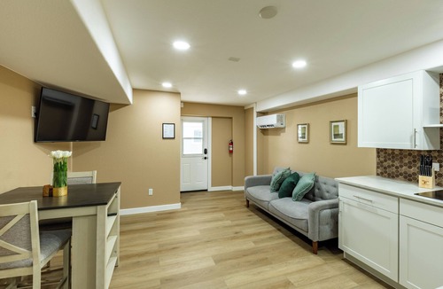 Todd Creek House | Private tiny home near Denver