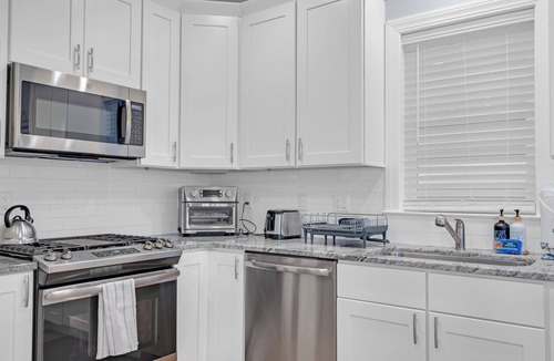 Seaside Heights House | Professionally Cleaned with Fast Wi-Fi, Parking and Linen+Towel