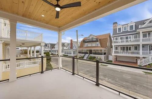 Ventnor City House | PURE LUXE Beach Block 5br Mansion