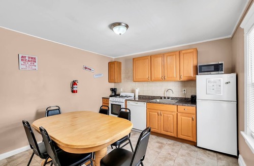 Seaside Heights House | Quaint 3 family house, half a block from the beach/boardwalk