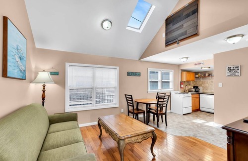 Seaside Heights House | Quaint 3 family house, half a block from the beach/boardwalk