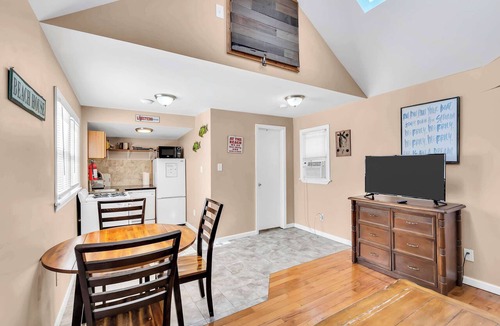 Seaside Heights House | Quaint 3 family house, half a block from the beach/boardwalk