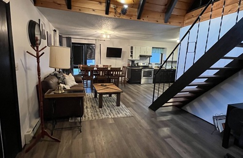 Kimball House | Quaint house in small town, 20 miles from the Missouri River