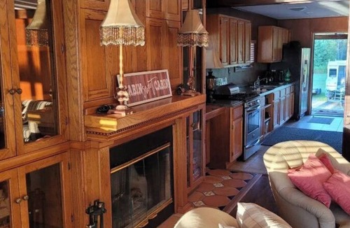 St. Joseph Cabin | Quaint peaceful waterfront cabin #3, 1 bedroom, upper.