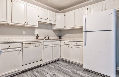 Fayetteville Apartment | Quaint Quadruplex w/Deck near Fort Bragg