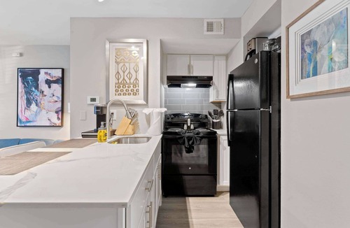 Allandale Apartment | Quaint studio close to Downtown and Domain