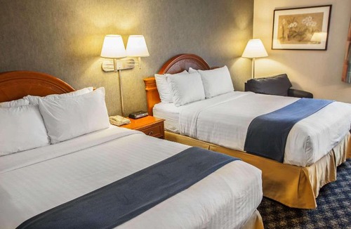 St. Charles Hotel | Quality Inn and Suites St Charles - West Chicago