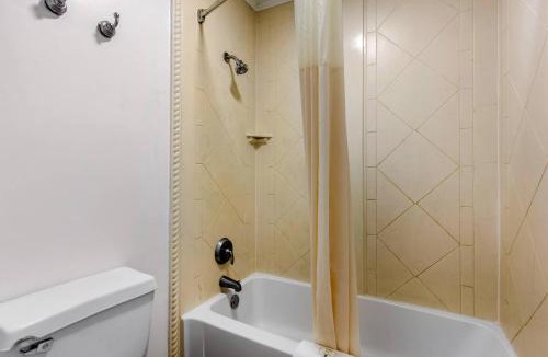Athens Hotel | Quality Inn Athens I-65 - Huntsville Area West