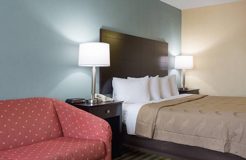 Calhoun Hotel | Quality Inn Calhoun North I-75