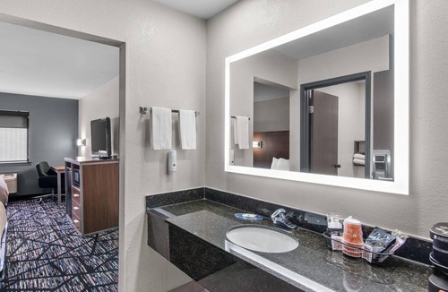 Cedartown Hotel | Quality Inn Cedartown