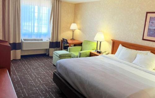 Marshall Hotel | Quality Inn Marshall near University