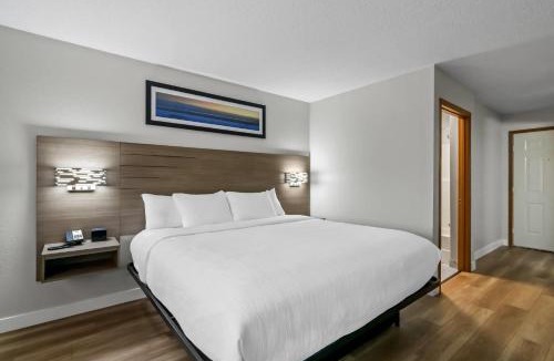 Neosho Hotel | Quality Inn Neosho