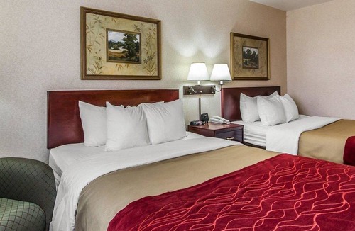 Fort Madison Hotel | Quality Inn & Suites Fort Madison near Hwy 61