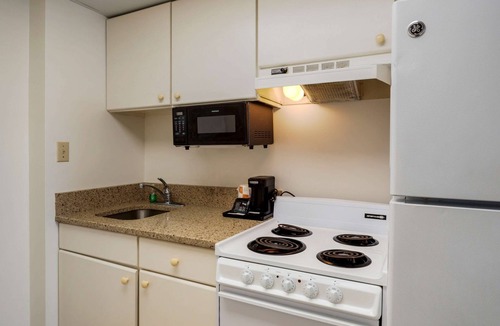 North Ocean City Hotel | Quality Inn & Suites Ocean City Fenwick