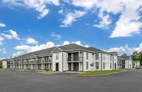 Santee Hotel | Quality Inn & Suites Santee I-95