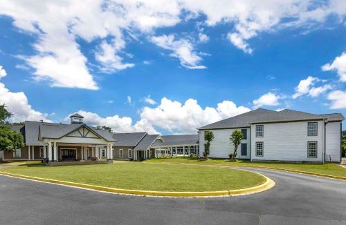 Santee Hotel | Quality Inn & Suites Santee I-95