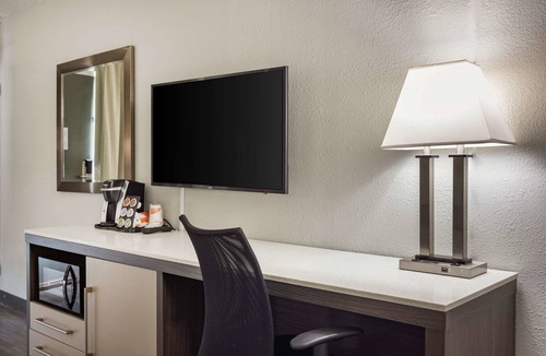Cartersville Hotel | Quality Inn & Suites