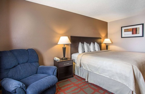 West Bend Hotel | Quality Inn & Suites West Bend