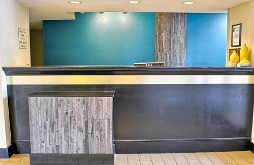 Thornburg Hotel | Quality Inn Thornburg
