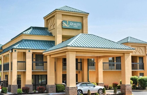 Thornburg Hotel | Quality Inn Thornburg