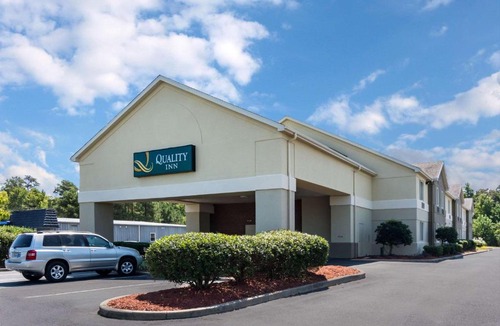 Warsaw Hotel | Quality Inn Warsaw near Rappahannock River