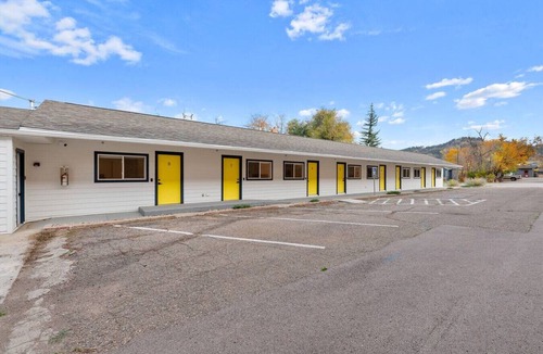 Spearfish Apartment | Queen City Inn and Extended Stay #8
